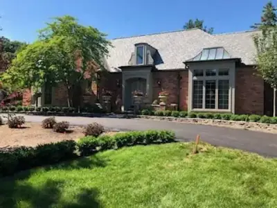 Driveway and turning area at a brick home